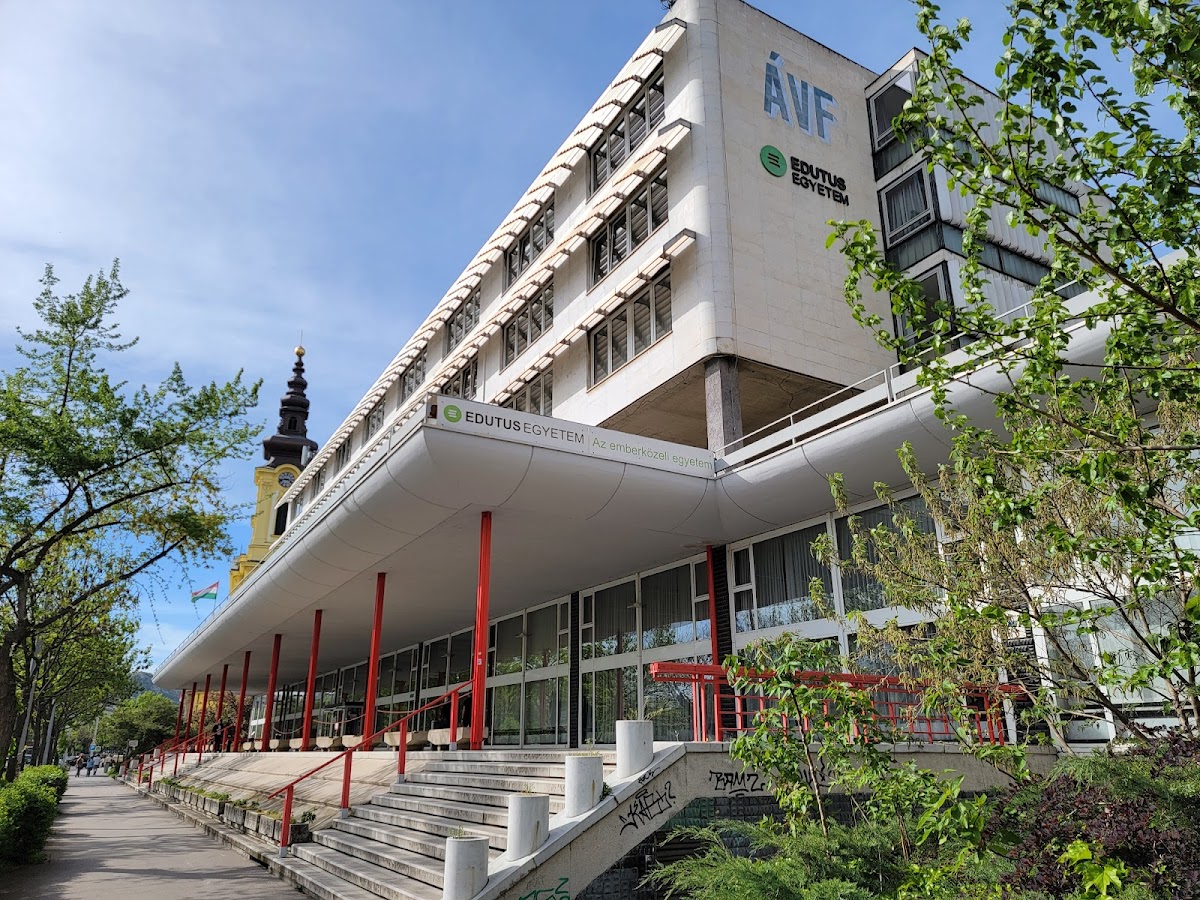 Edutus University photo 2