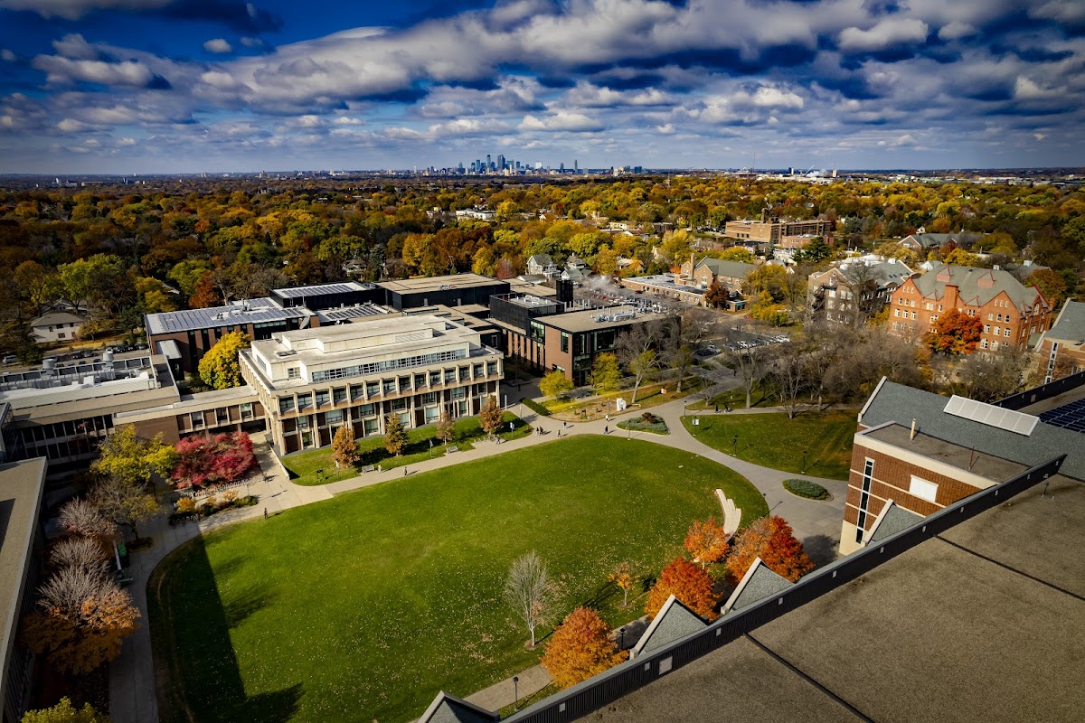 Macalester College photo 4