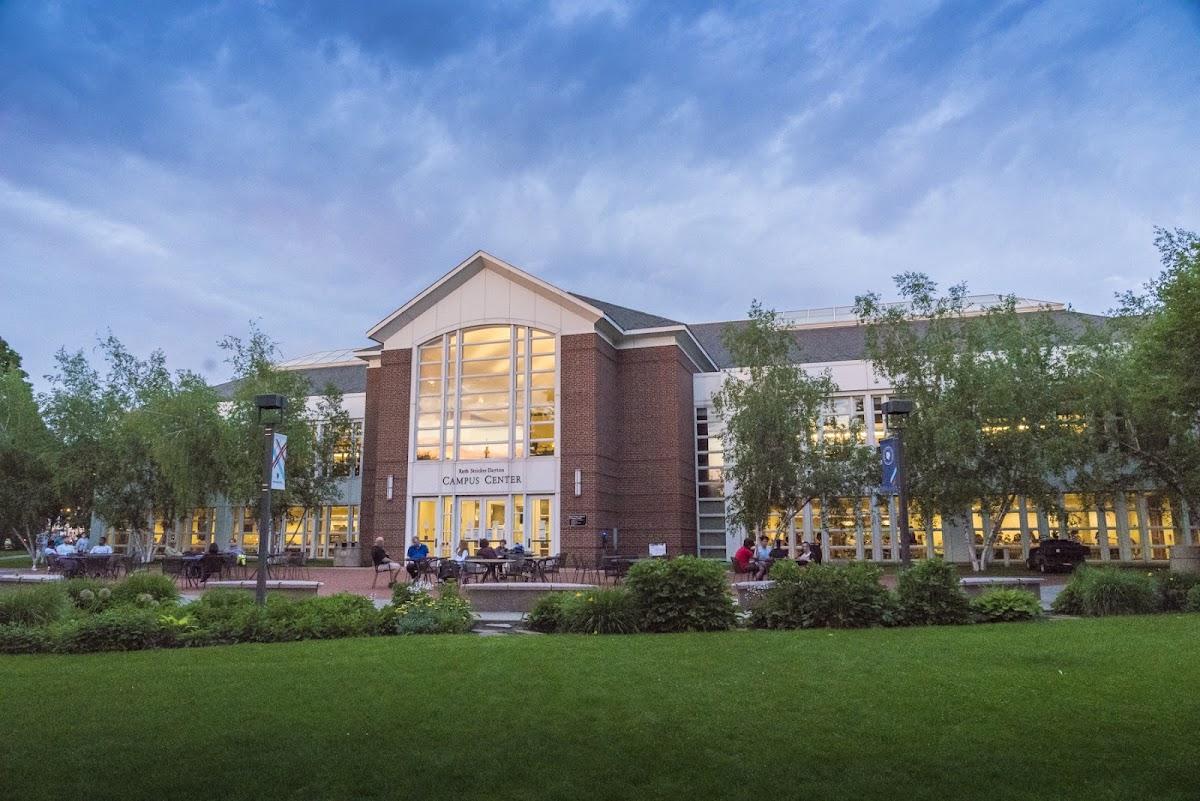 Macalester College photo 5