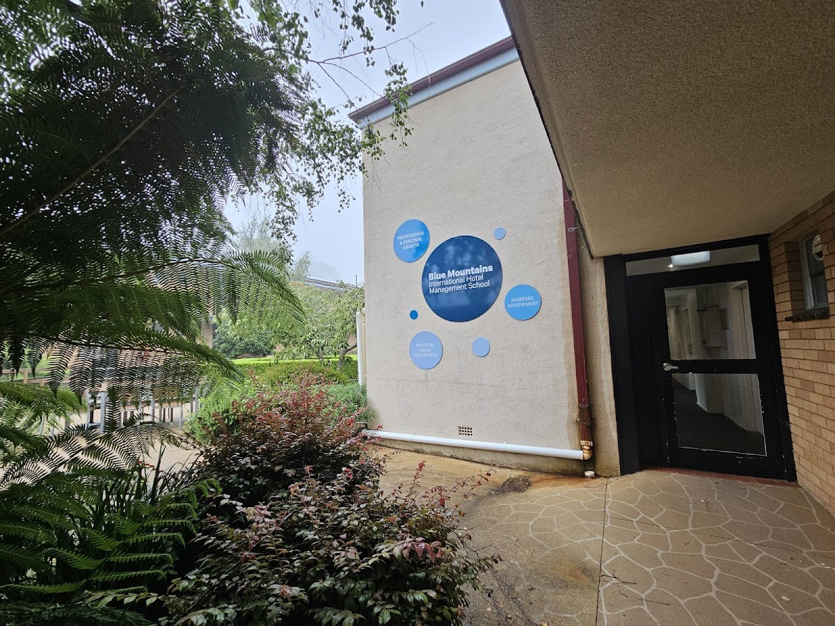 Blue Mountains International Hotel Management School photo 4