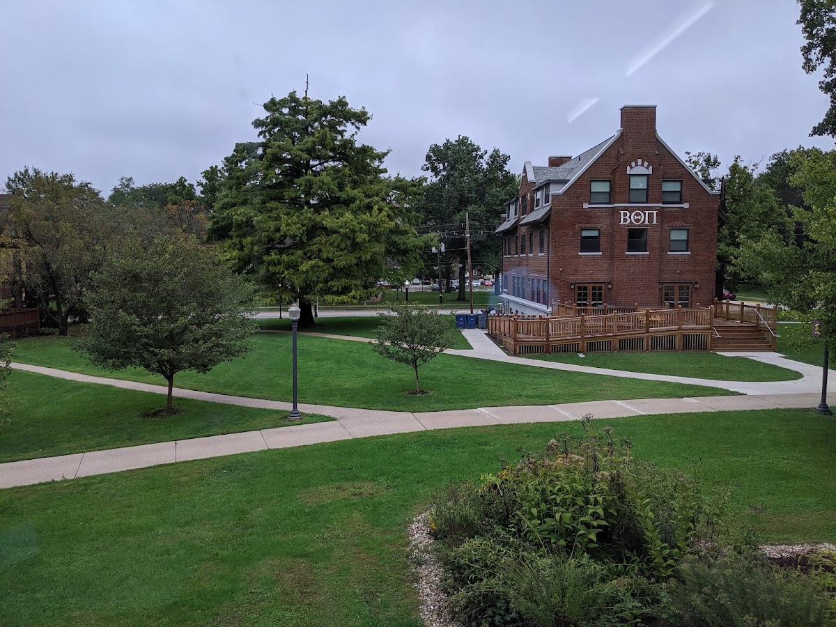Knox College photo 5