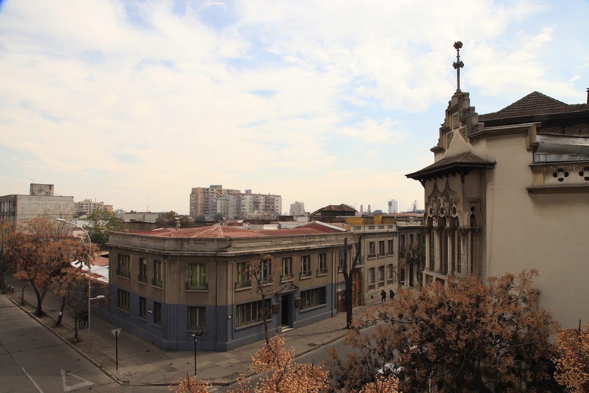 Alberto Hurtado University photo 1