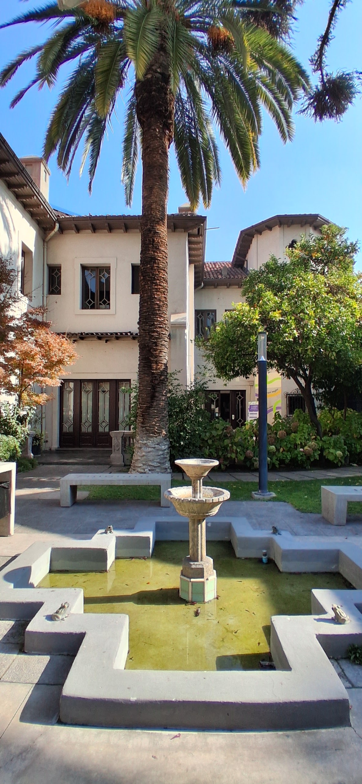 Alberto Hurtado University photo 9
