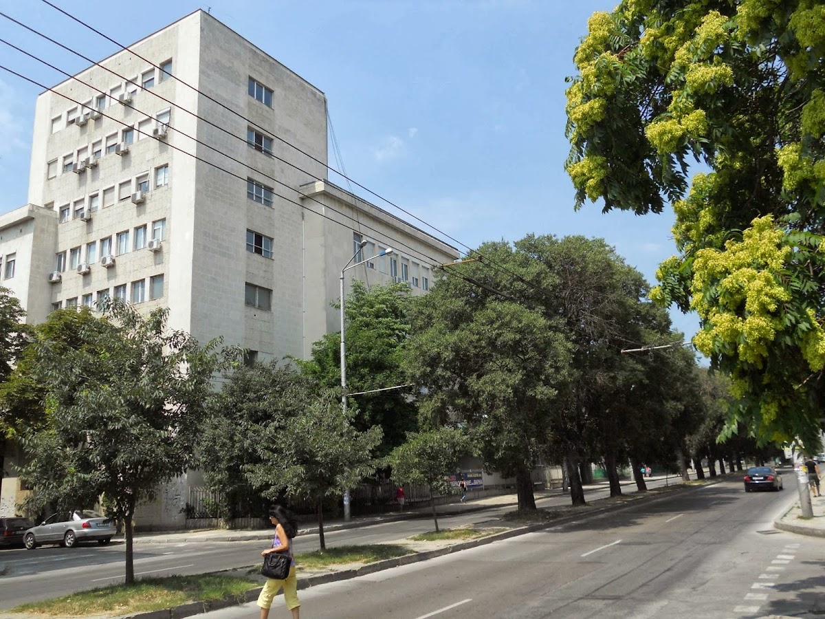 Varna University of Management photo 4