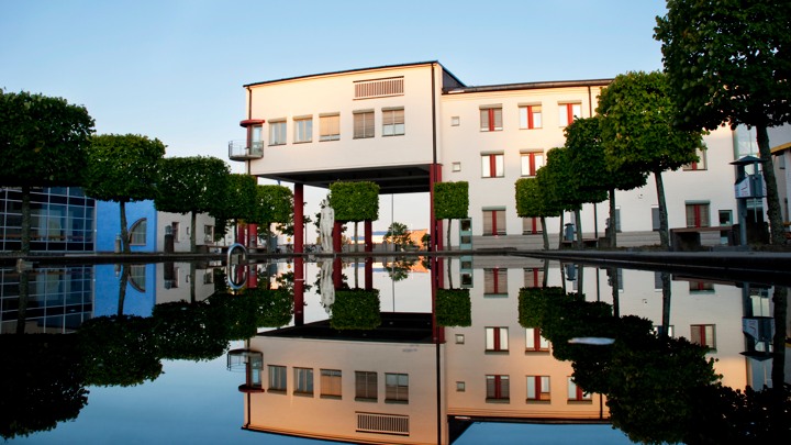 ALT University College