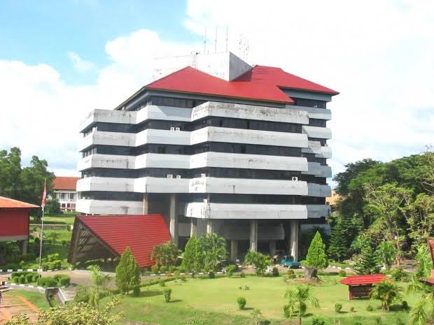 Hasanuddin University photo 3