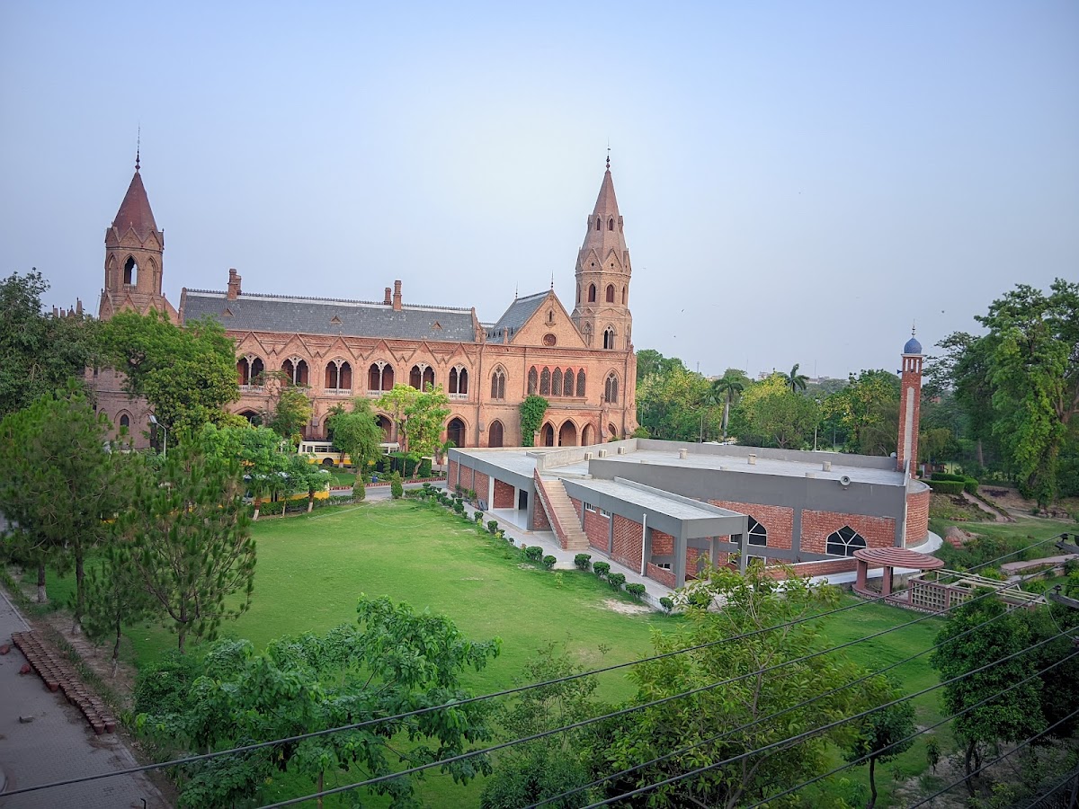 Government College University photo 1