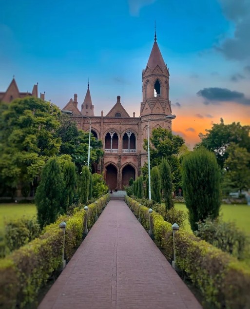 Government College University photo 6