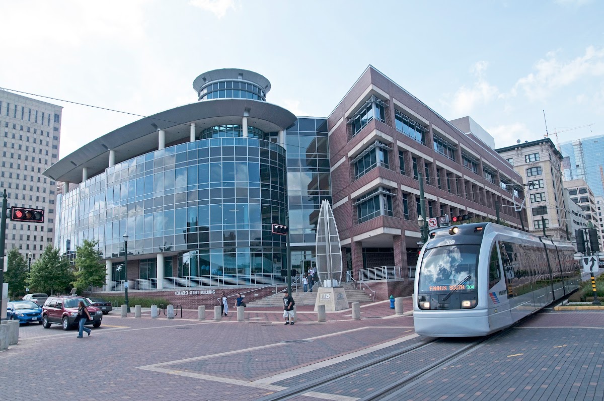 University of Houston-Downtown photo 3