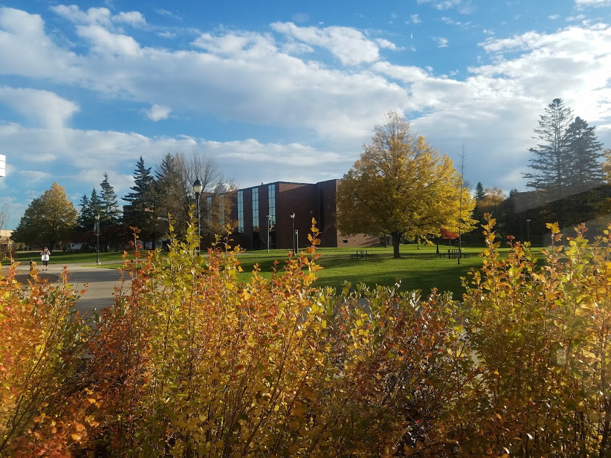 UW-Superior photo 6