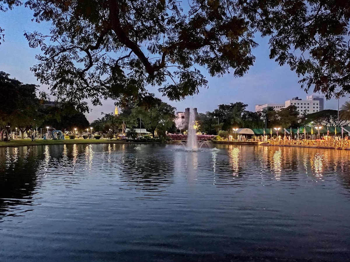 Sukhothai Thammathirat Open University photo 7