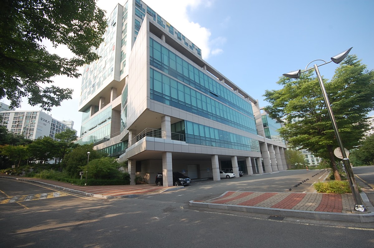 University of Ulsan photo 1