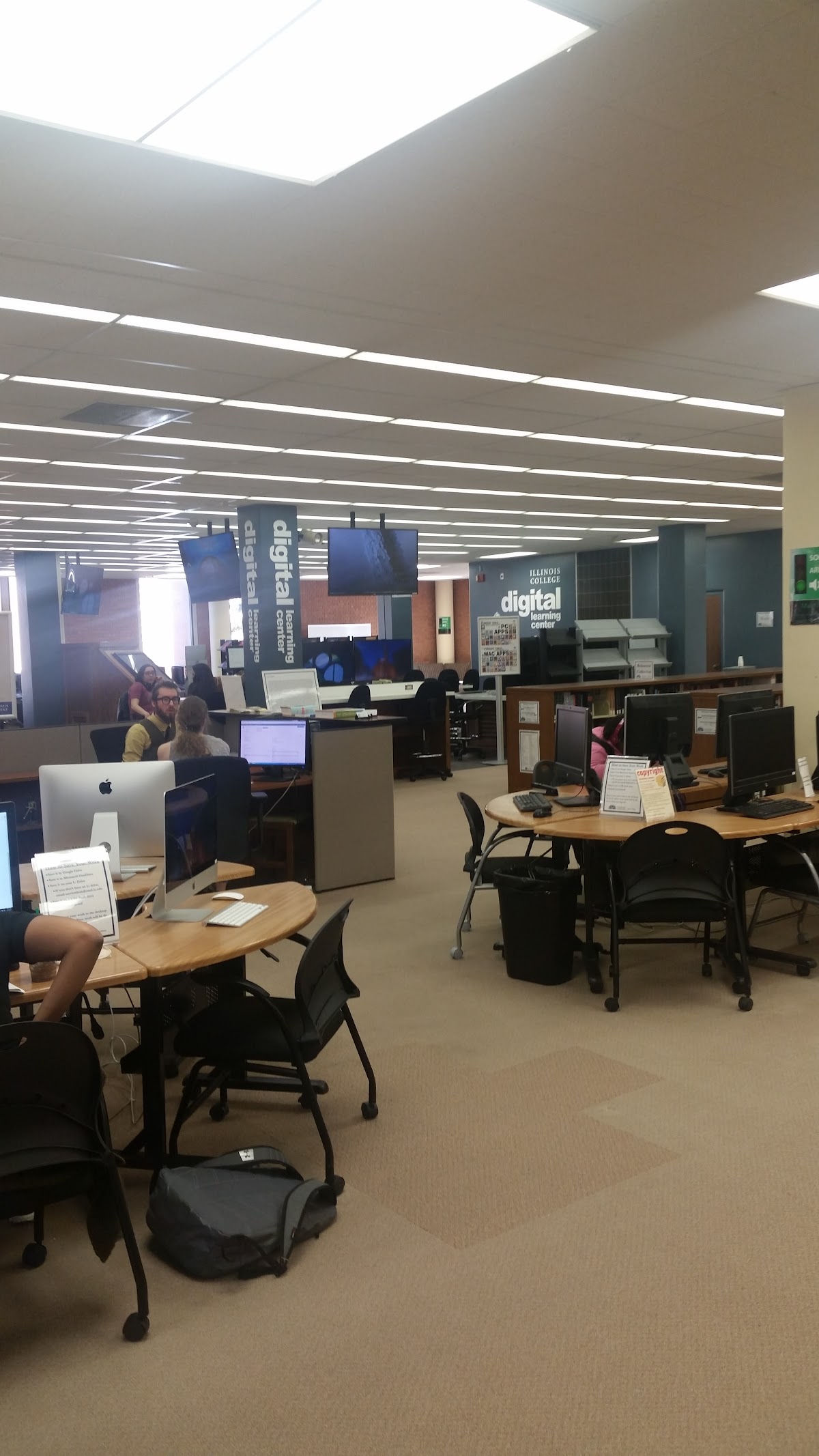 Illinois College photo 2