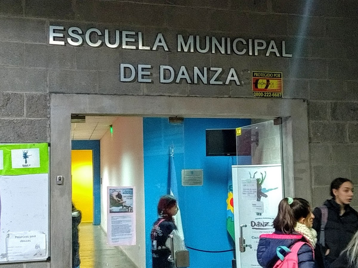 National University of Avellaneda photo 7