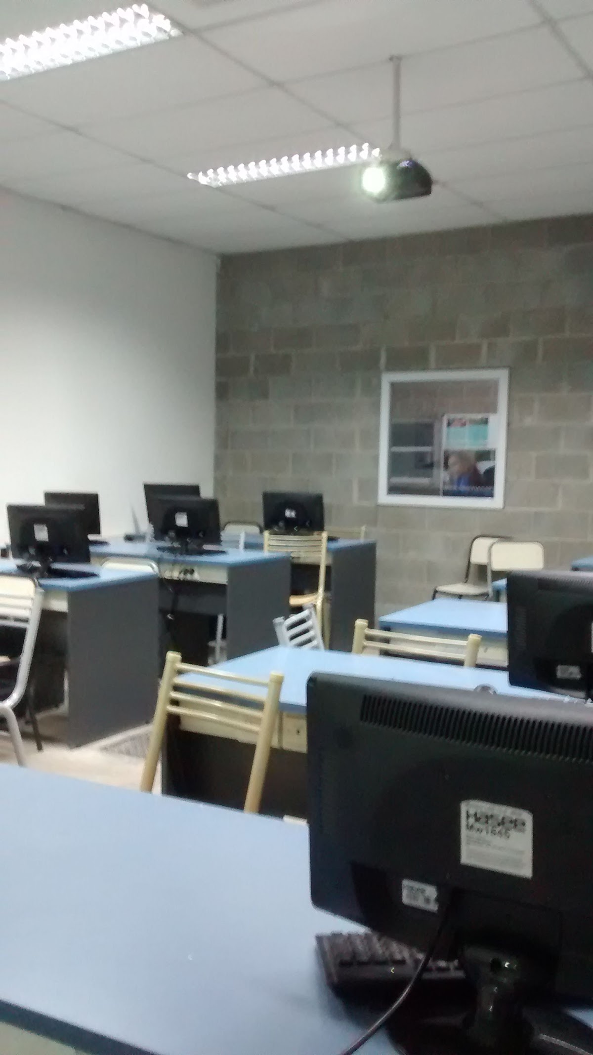 National University of Avellaneda photo 9