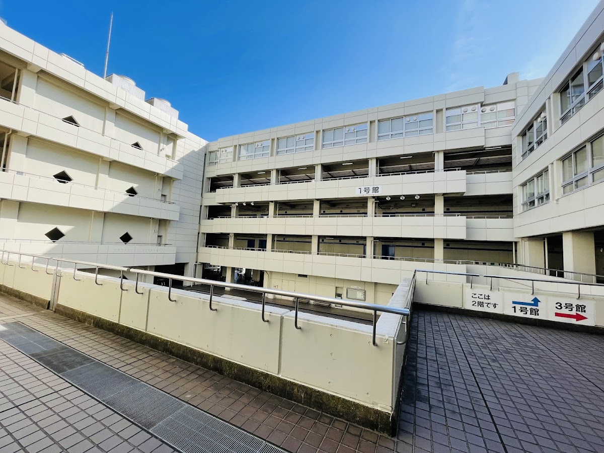Komazawa University photo 7