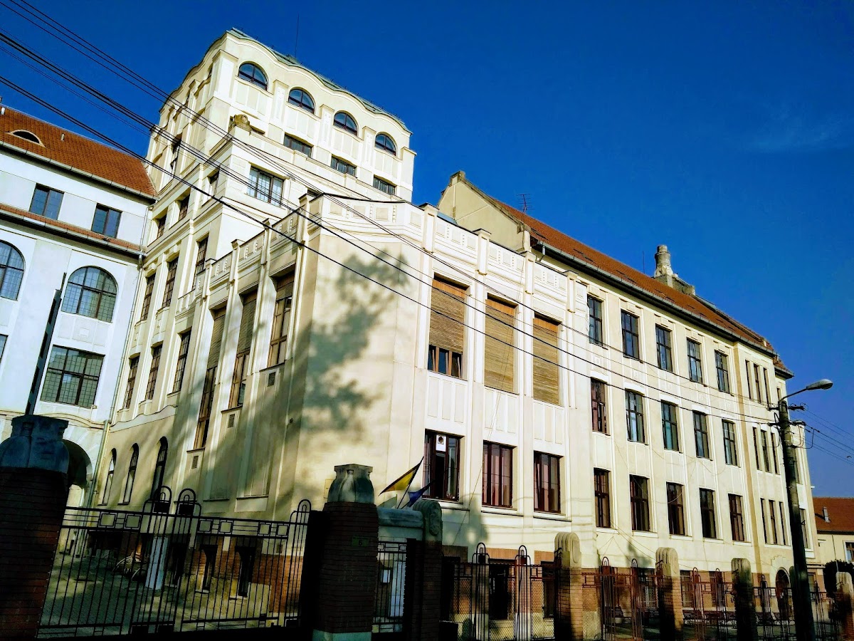 University of Medicine and Pharmacy Iuliu Hațieganu Cluj-Napoca photo 3
