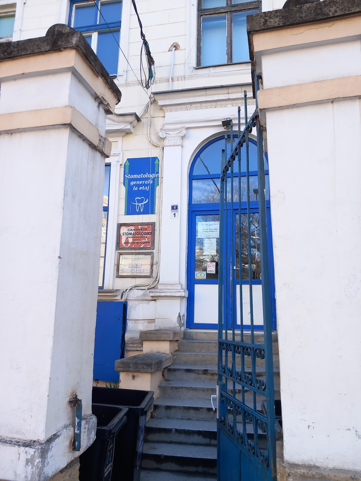 University of Medicine and Pharmacy Iuliu Hațieganu Cluj-Napoca photo 6