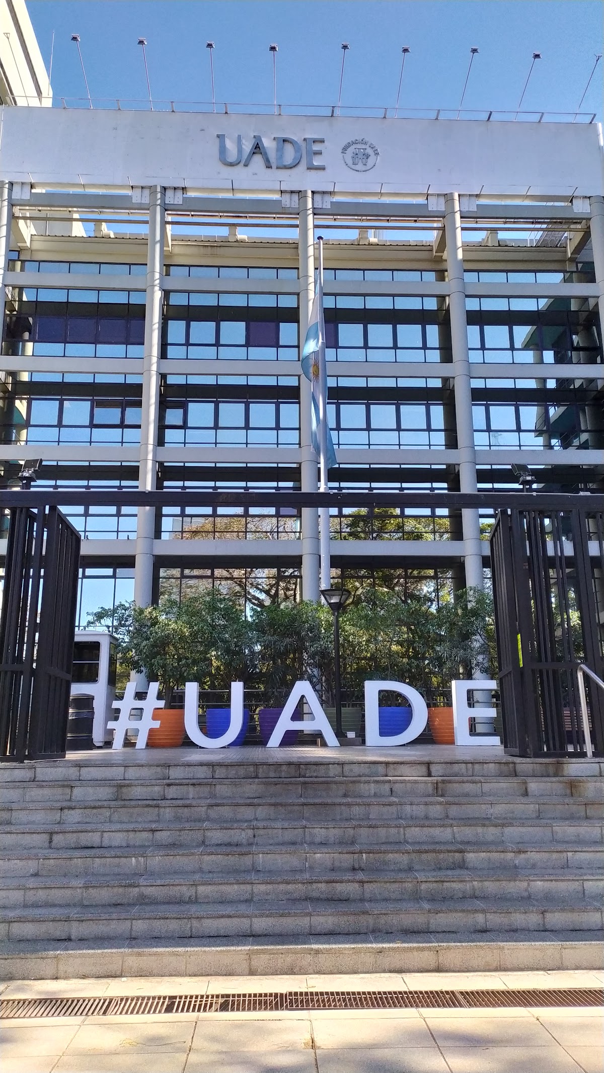Universidad Argentina de la Empresa photo 9