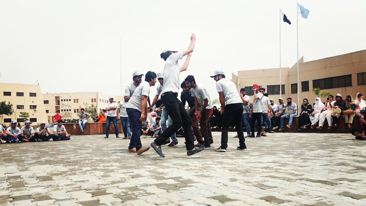 University of Gujrat photo 1