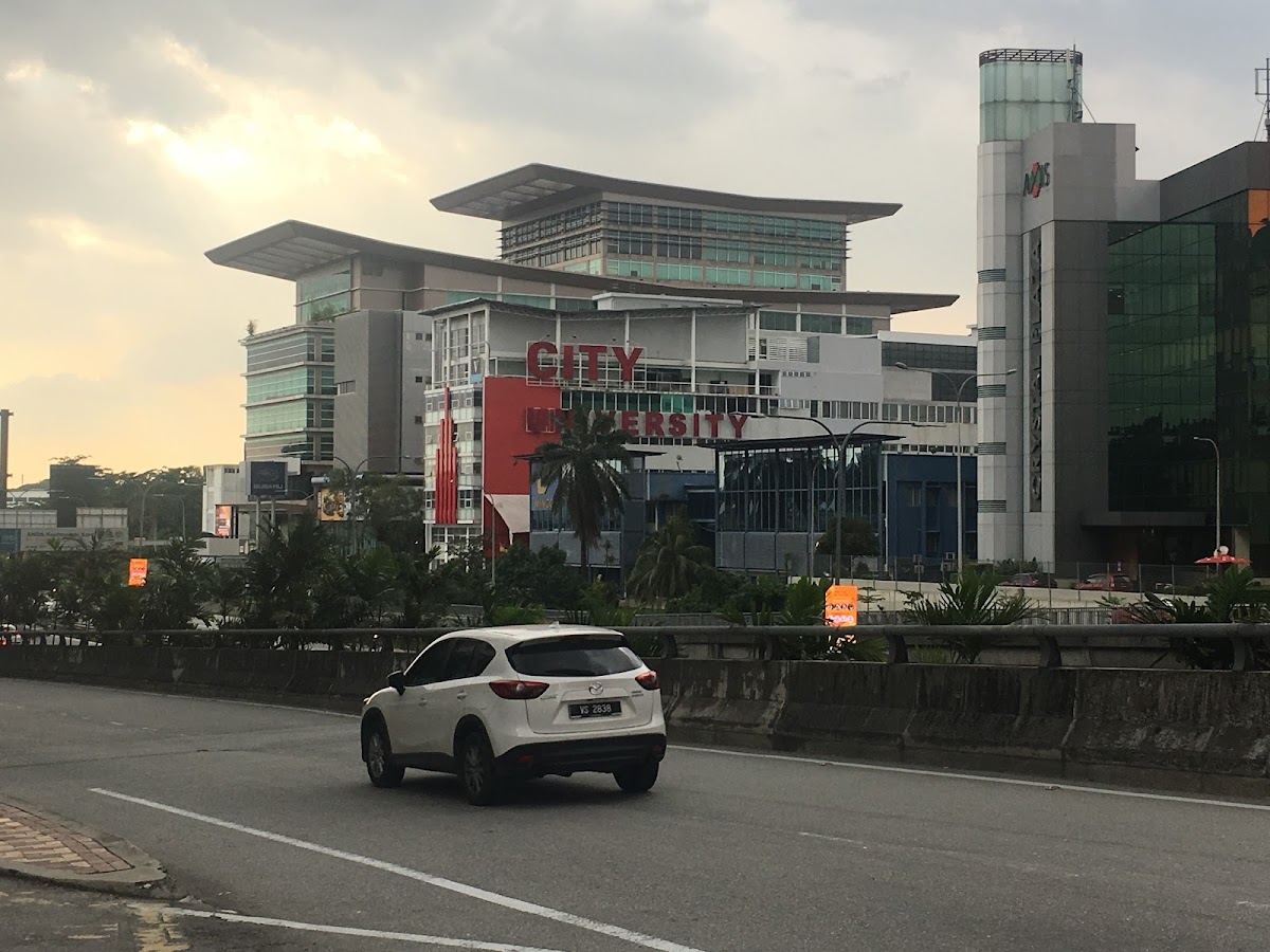 City University Malaysia photo 3