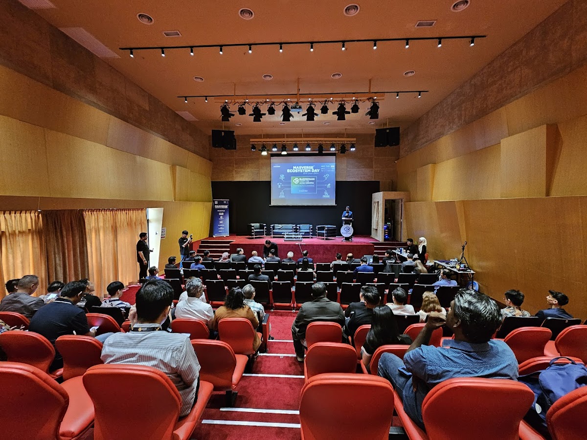 City University Malaysia photo 7