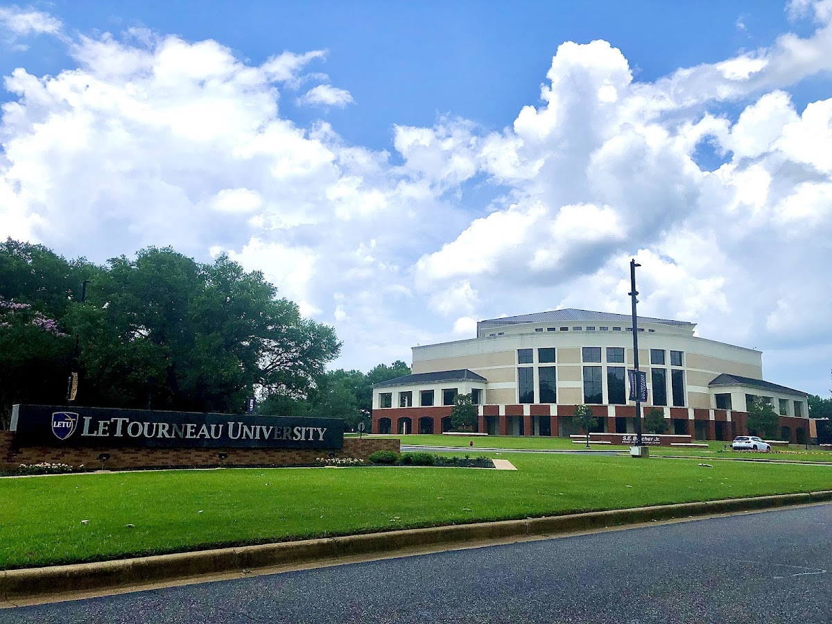 LeTourneau University photo 7
