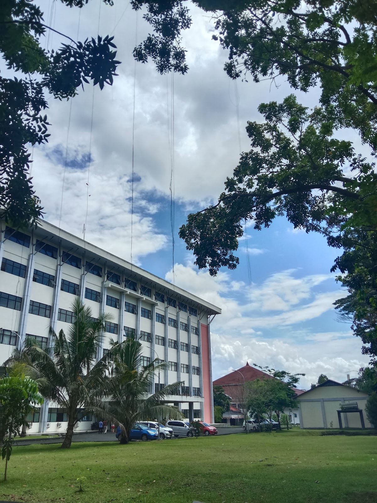 Universitas Sam Ratulangi photo 8