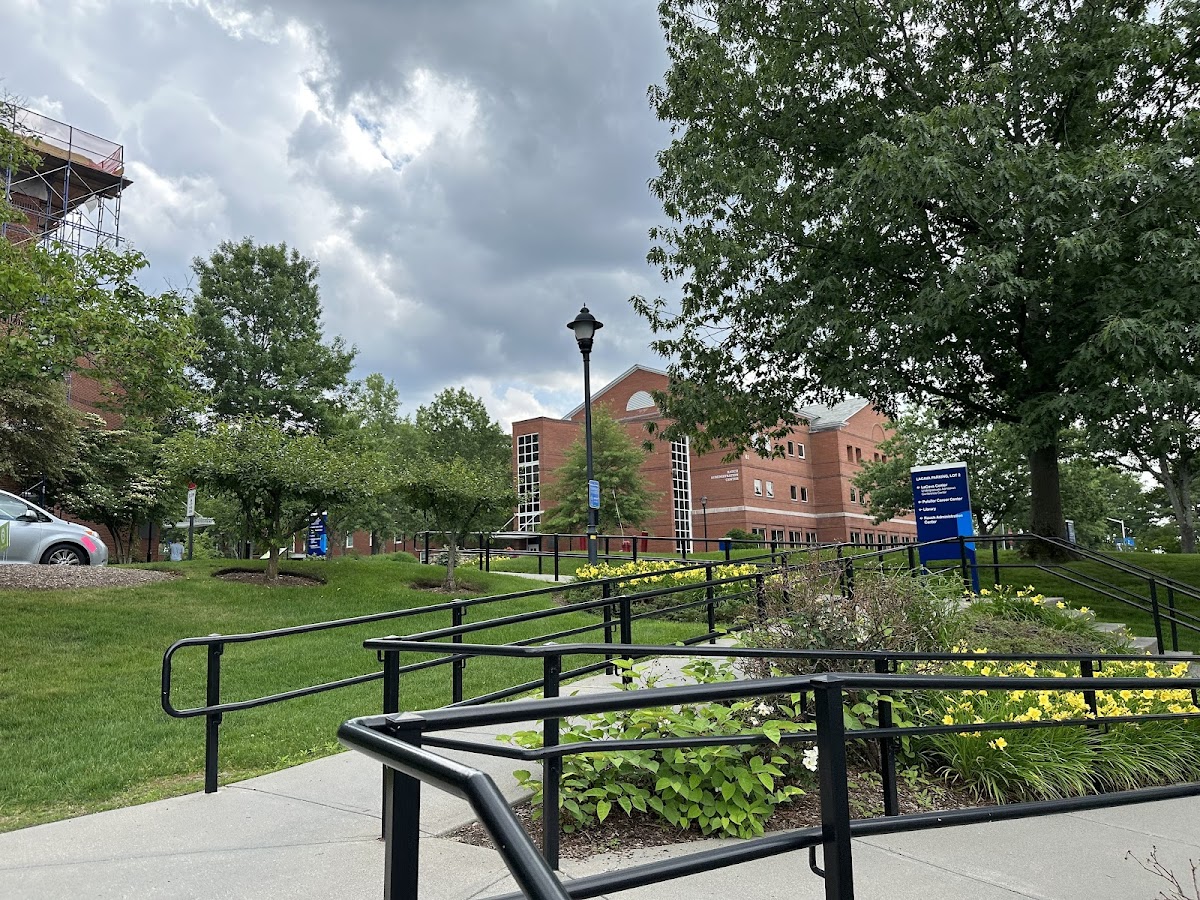 Bentley University photo 5