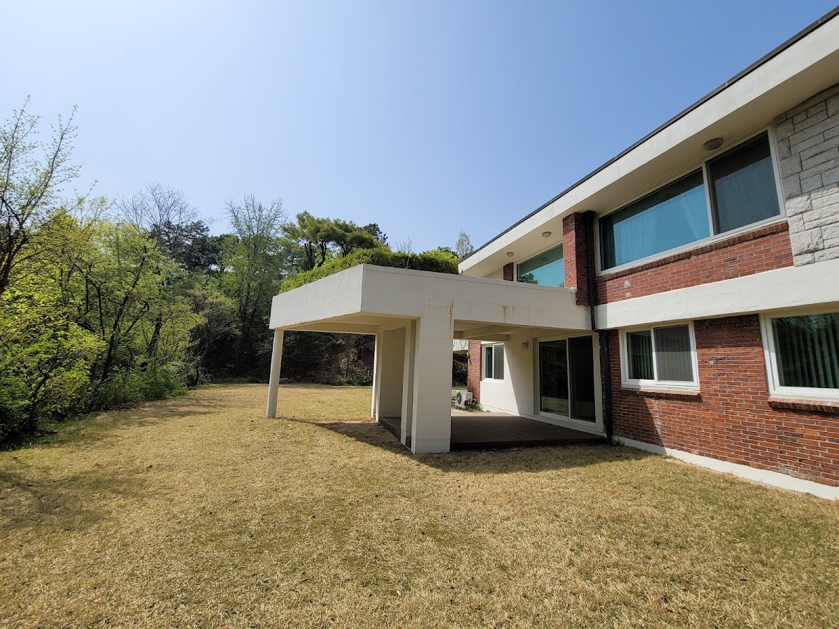 Seoul Women's University photo 2