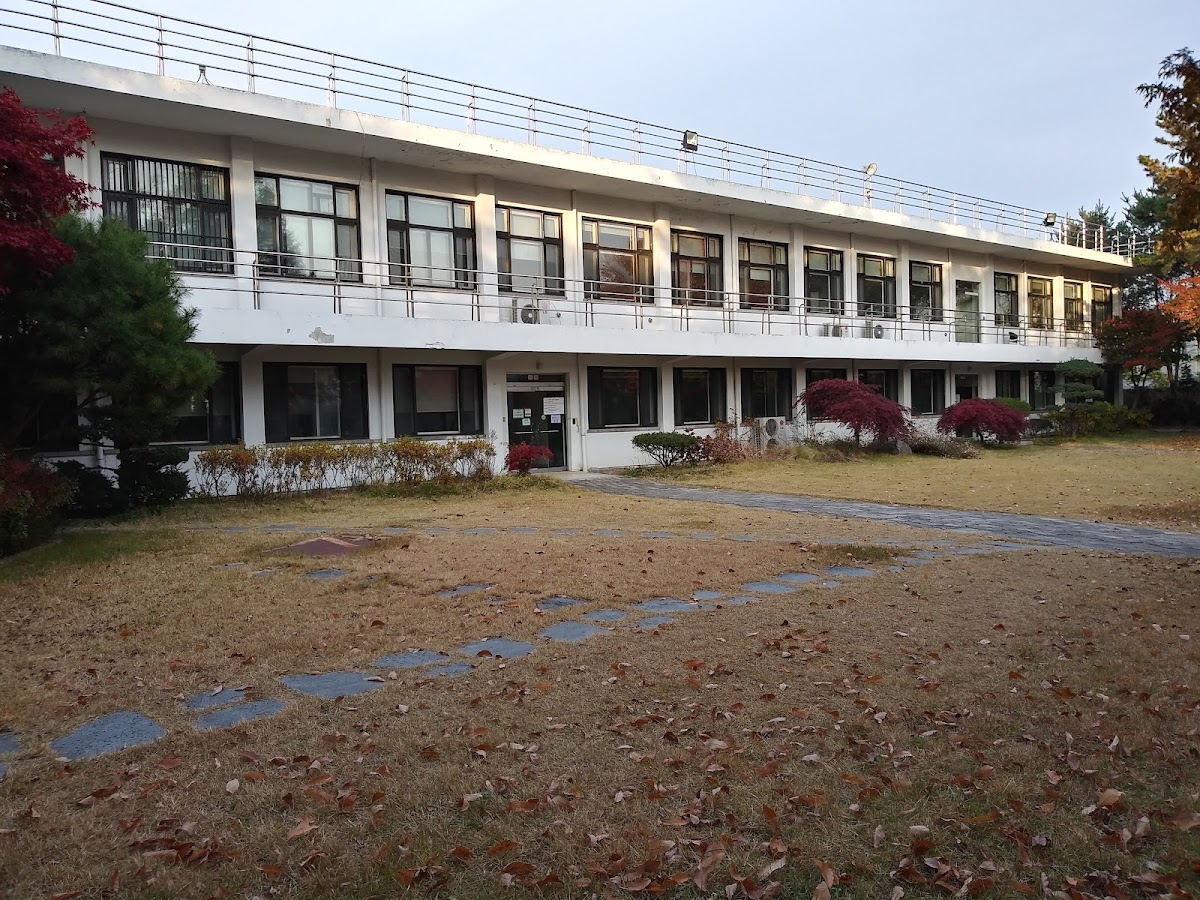 Seoul Women's University photo 4