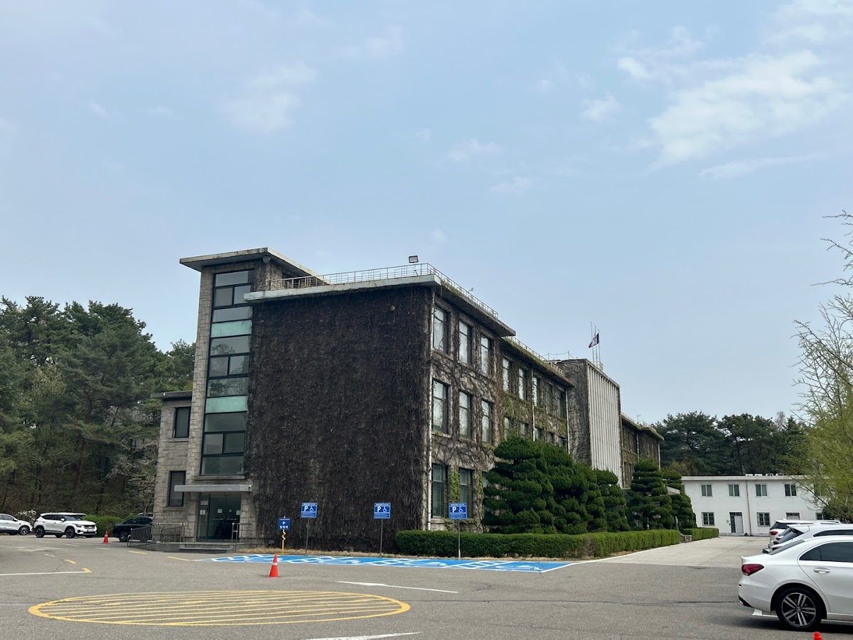 Seoul Women's University photo 5