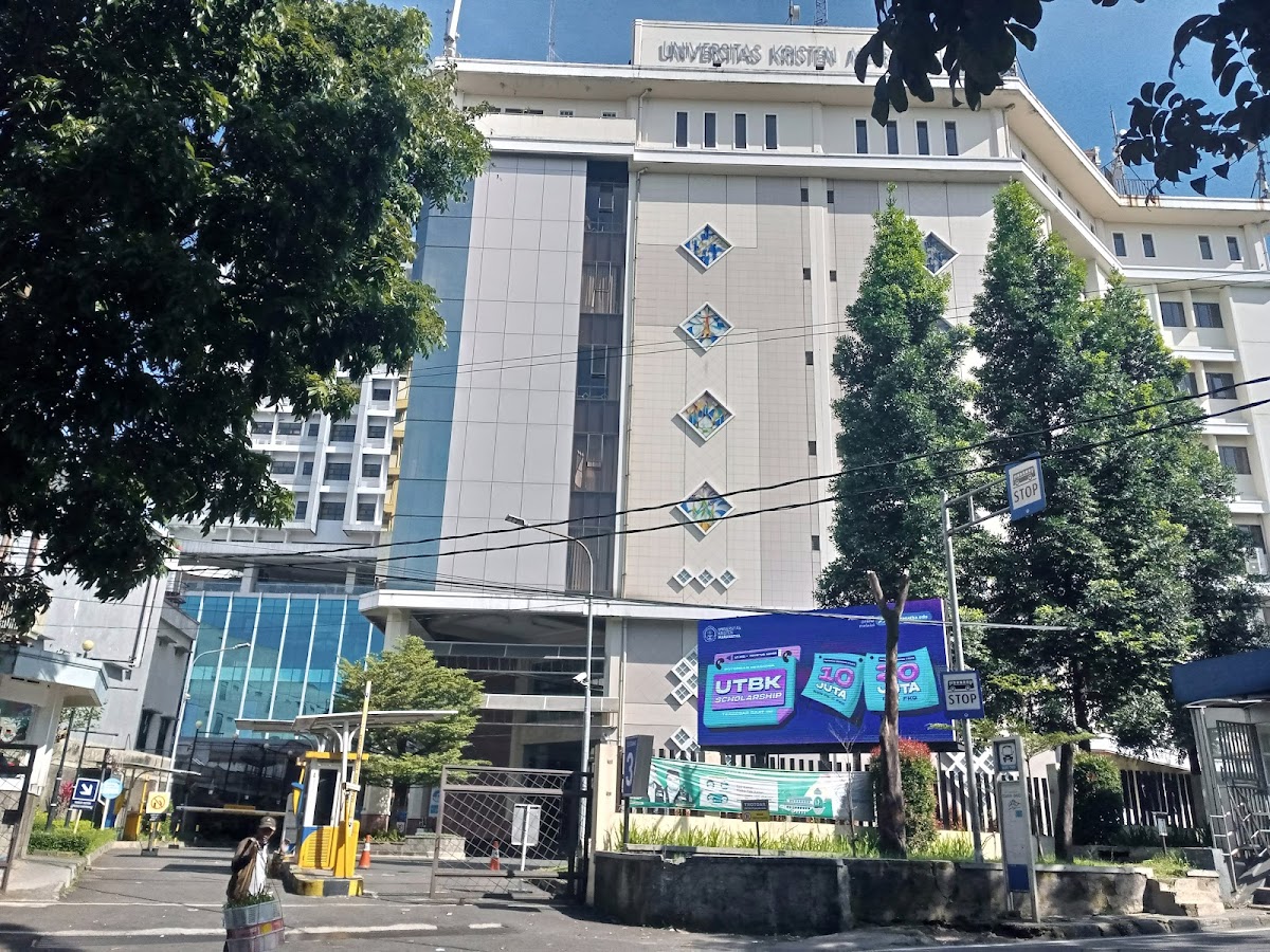 Universitas Kristen Maranatha photo 2