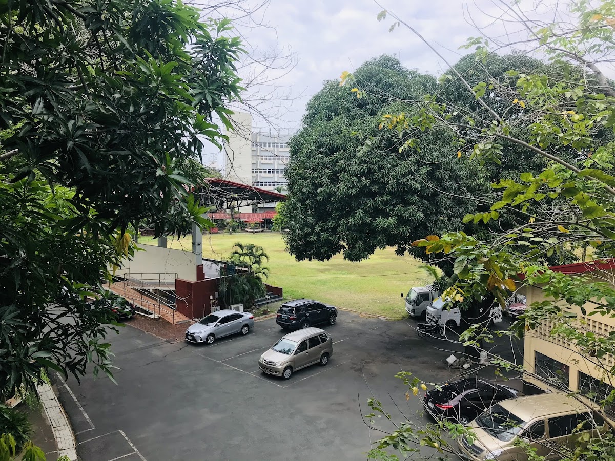 Pamantasan ng Lungsod ng Maynila (University of the City of Manila) photo 6