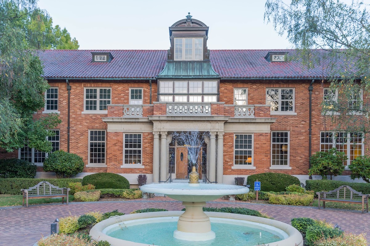 Marylhurst University photo 1