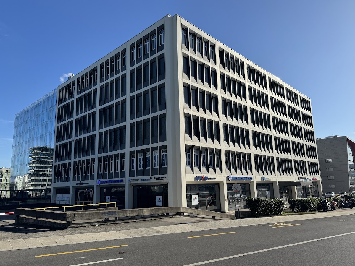 Geneva Business School photo 7