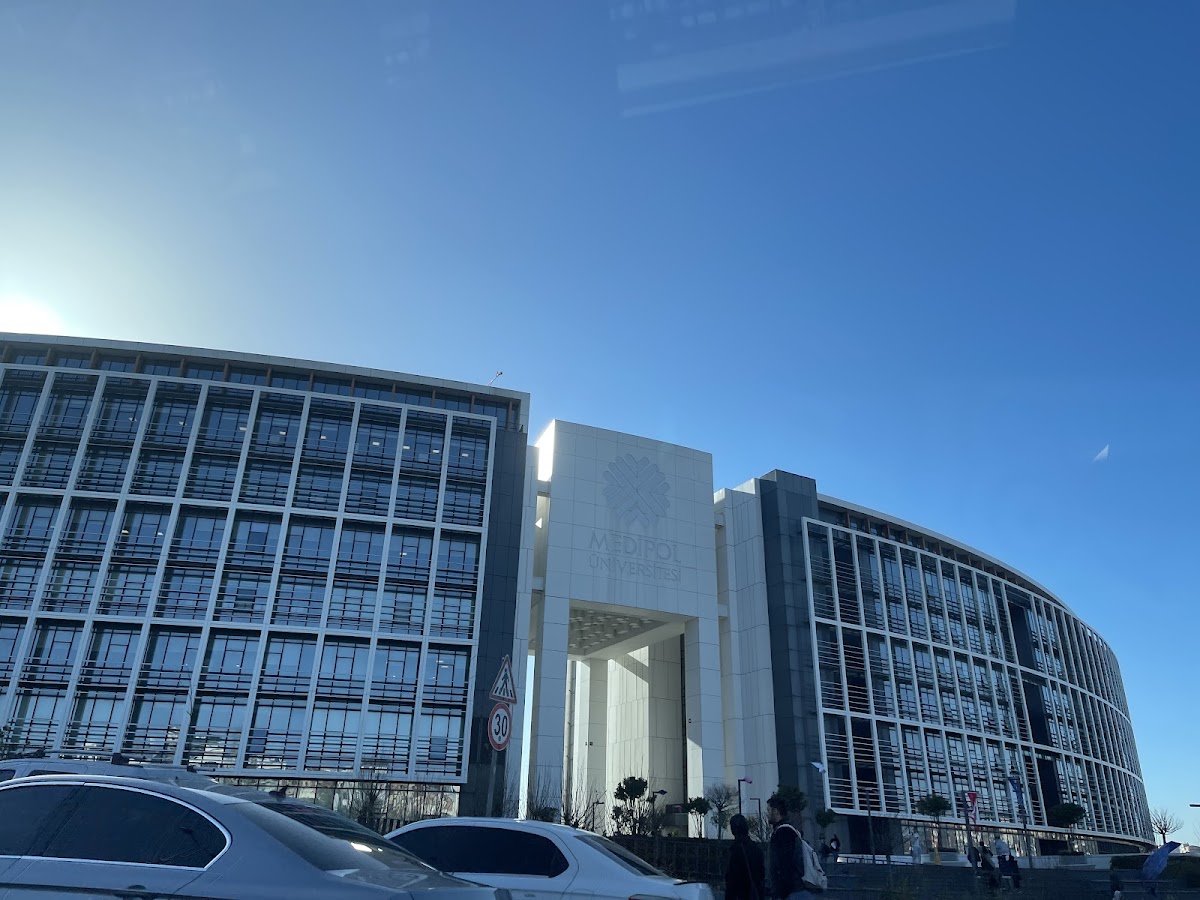 İstanbul Medipol University photo 4
