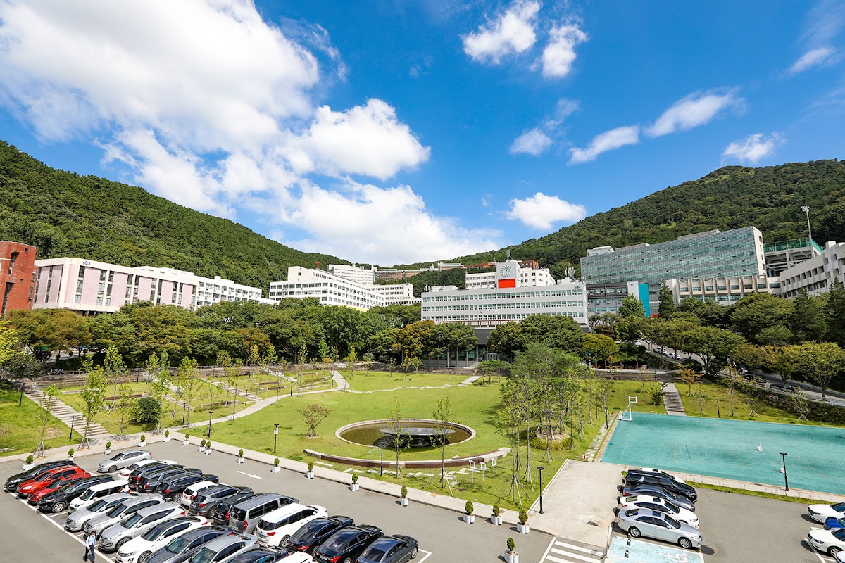 Dong-A University photo 2