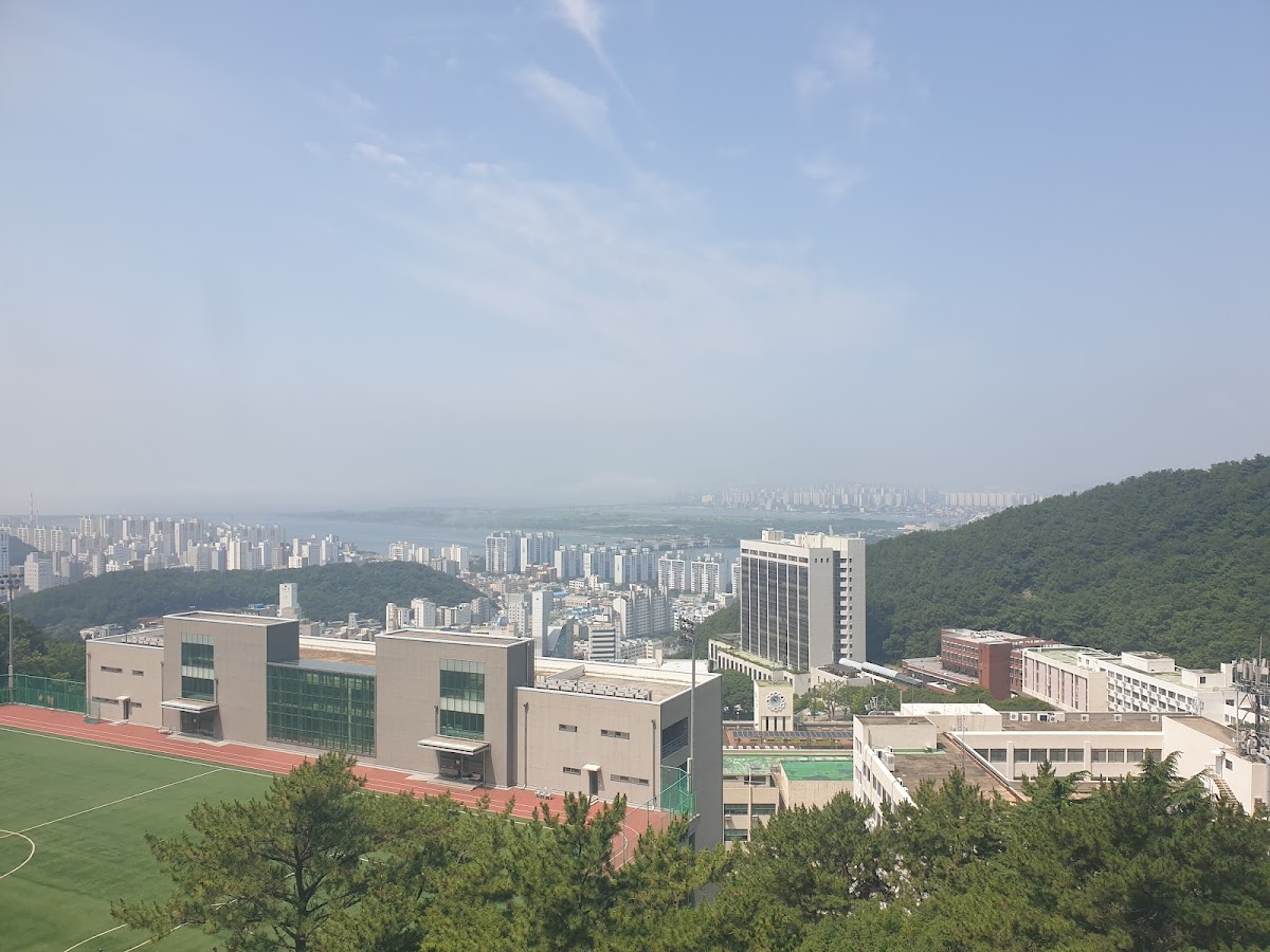 Dong-A University photo 6