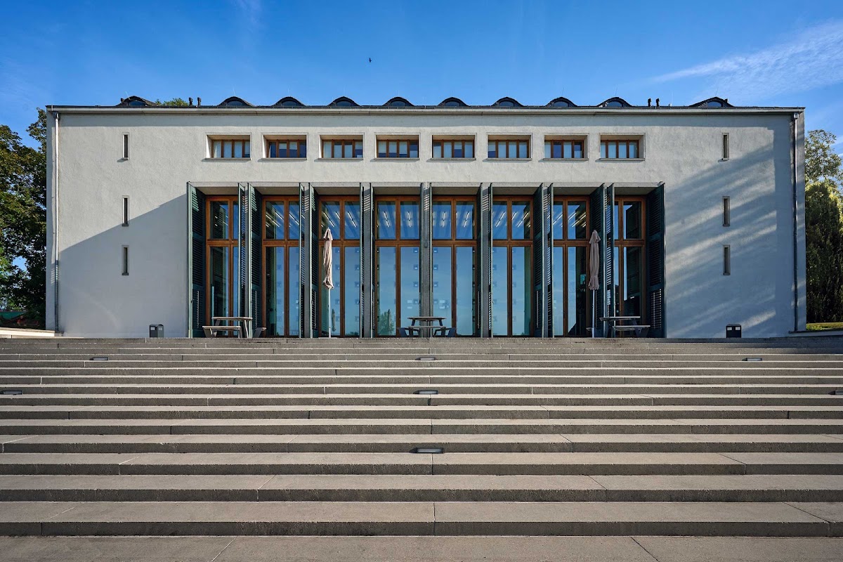 European Business School photo 2