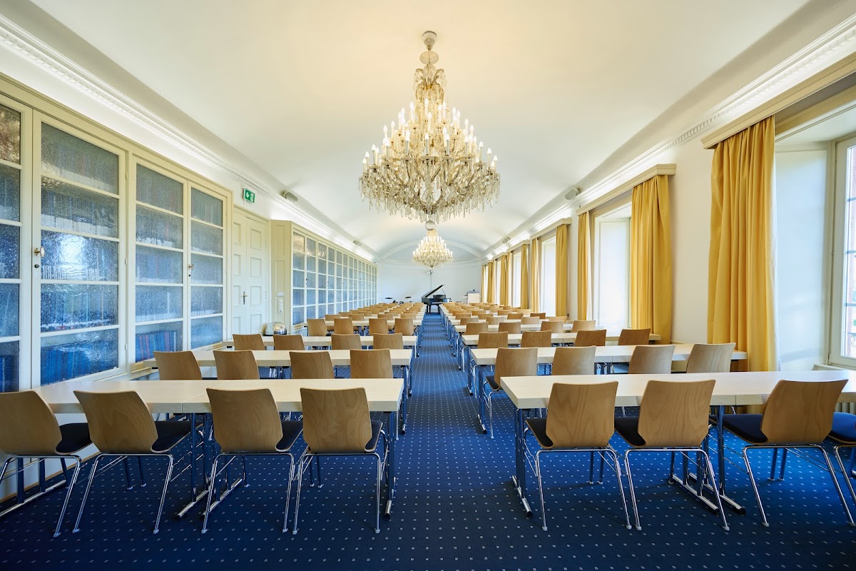 European Business School photo 3