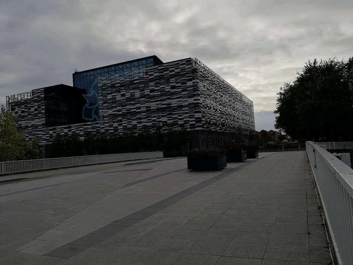 Manchester Metropolitan University photo 6