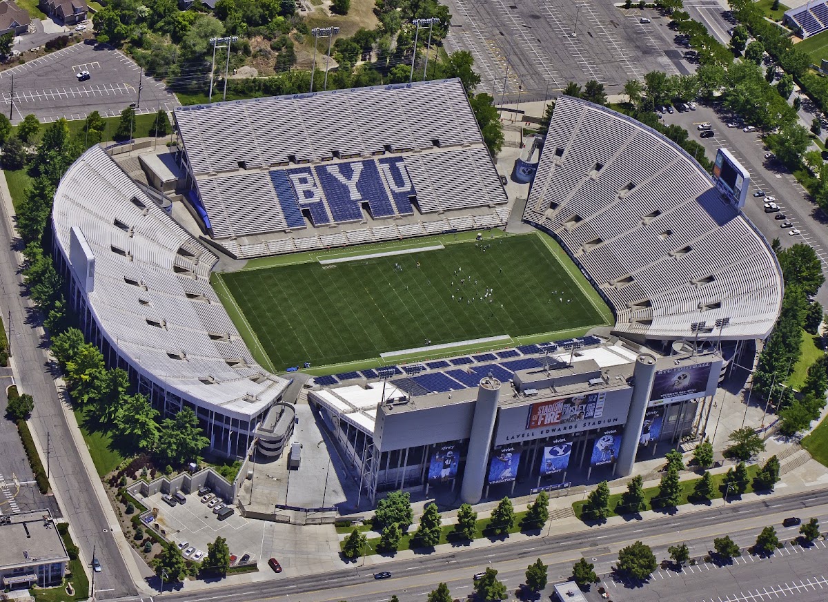 Brigham Young University photo 3