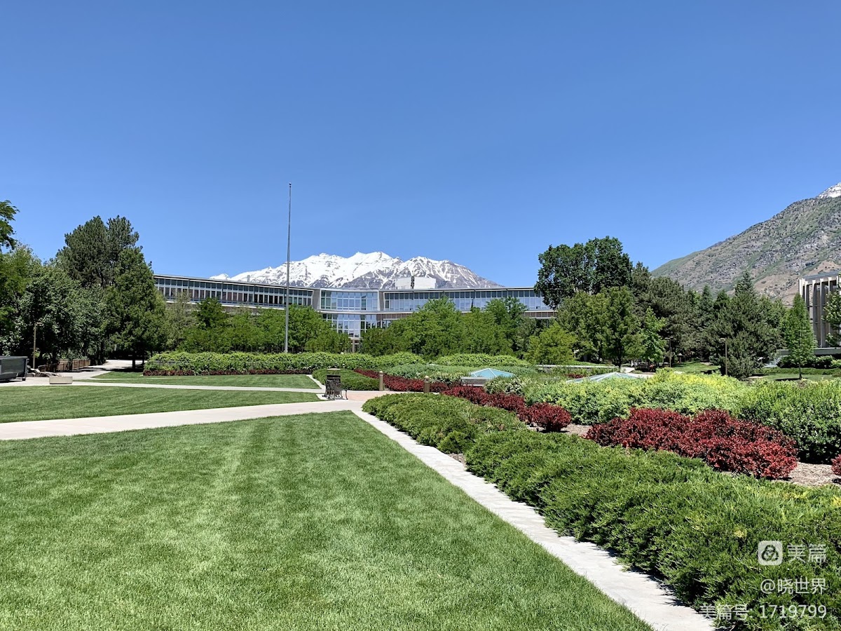 Brigham Young University photo 4