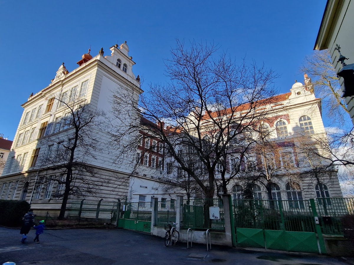 Higher School of Applied Arts photo 2