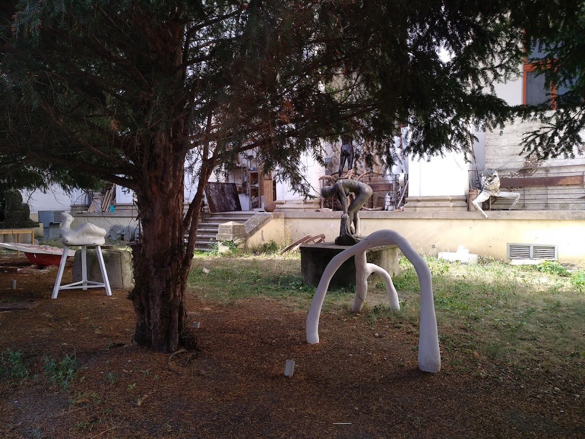 Higher School of Applied Arts photo 4