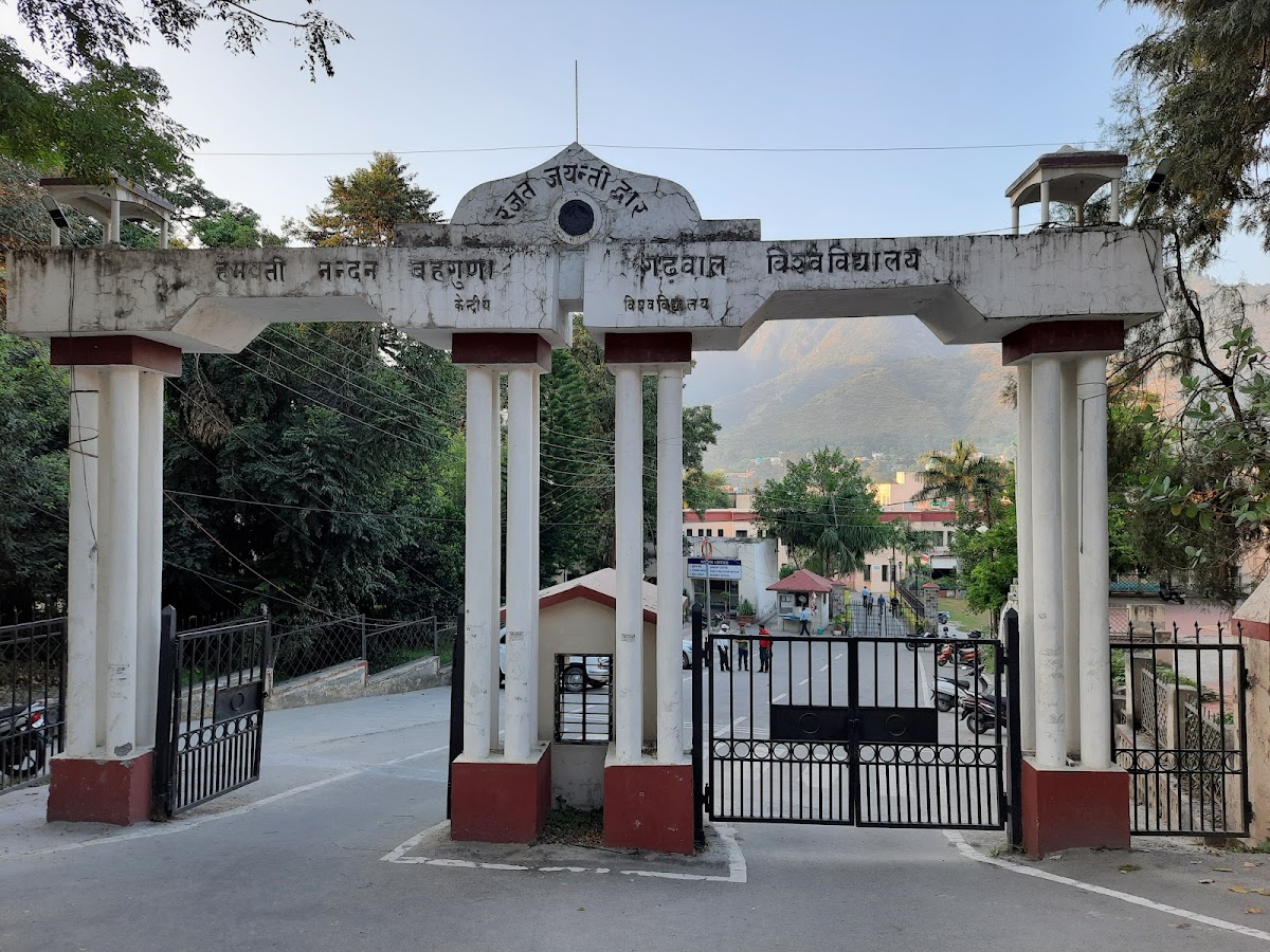 Hemvati Nandan Bahuguna Garhwal University photo 4