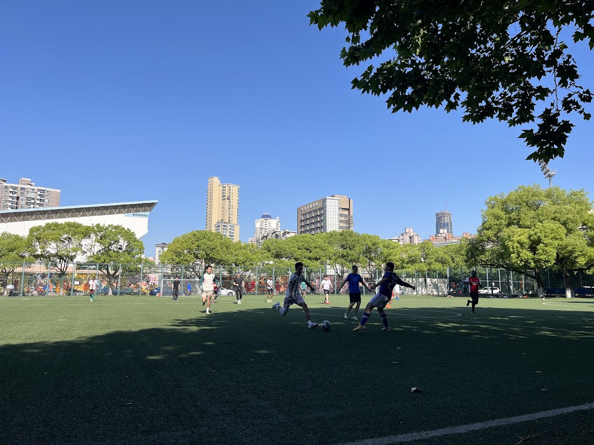 Donghua University photo 4