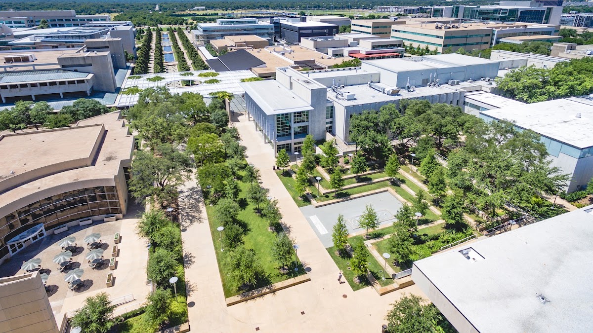 UT Dallas photo 1