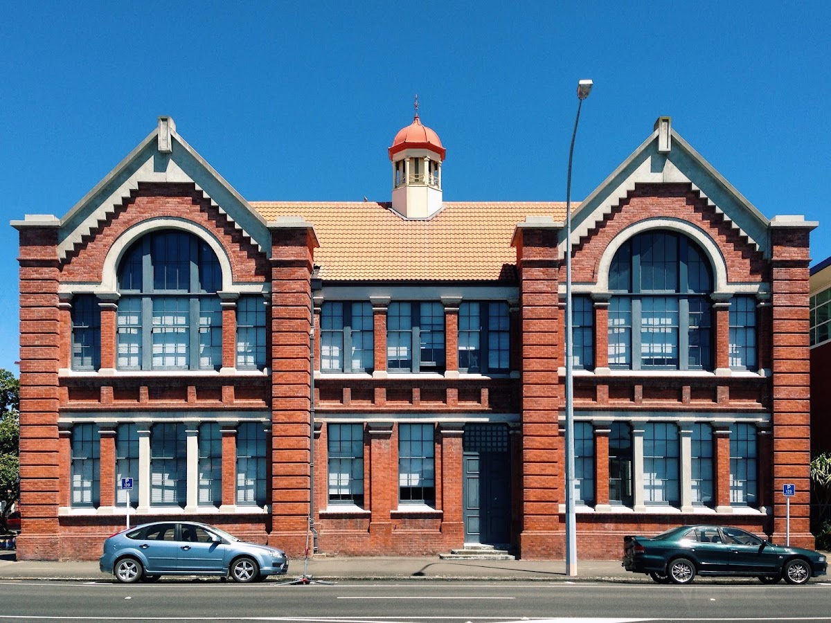 Universal College of Learning (UCOL) photo 9